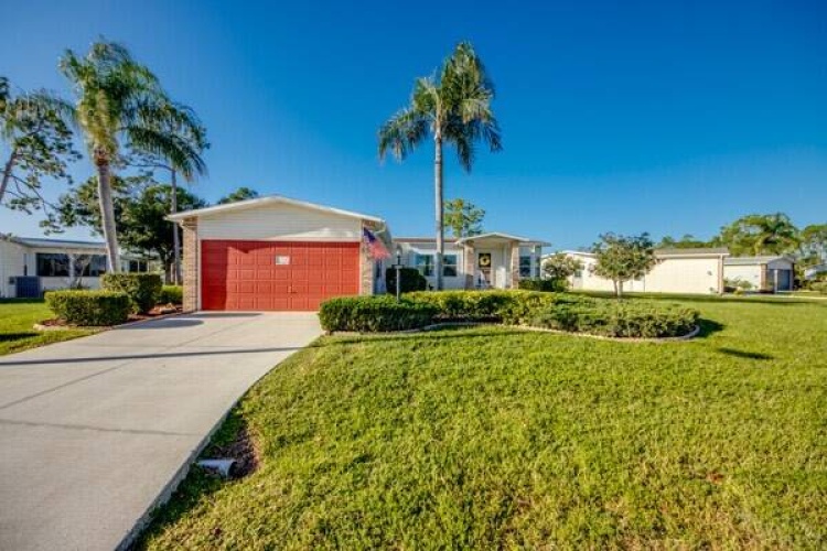 10850 Moss Creek Ct., North Fort Myers, Florida 33903, 2 Bedrooms Bedrooms, ,2 BathroomsBathrooms,Mobile/manufactured,For Sale,Moss Creek Ct.,11359847