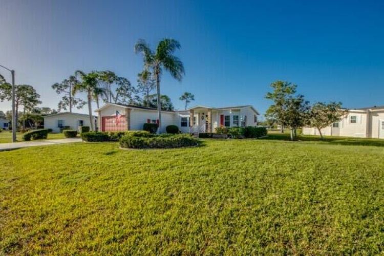 10850 Moss Creek Ct., North Fort Myers, Florida 33903, 2 Bedrooms Bedrooms, ,2 BathroomsBathrooms,Mobile/manufactured,For Sale,Moss Creek Ct.,11359847