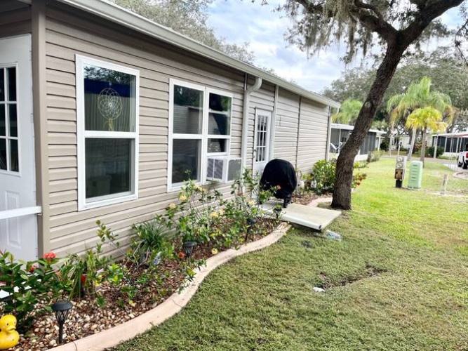 2960 Melon Lane, Sebring, Florida 33870, 2 Bedrooms Bedrooms, ,2 BathroomsBathrooms,Mobile/manufactured,For Sale,Melon Lane,11360862