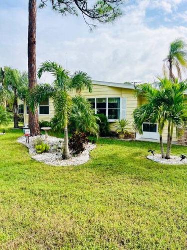 19396 Cedar Crest Ct, North Fort Myers, Florida 33903, 2 Bedrooms Bedrooms, ,2 BathroomsBathrooms,Mobile/manufactured,For Sale,Cedar Crest Ct,11361252