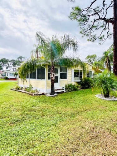 19396 Cedar Crest Ct, North Fort Myers, Florida 33903, 2 Bedrooms Bedrooms, ,2 BathroomsBathrooms,Mobile/manufactured,For Sale,Cedar Crest Ct,11361252