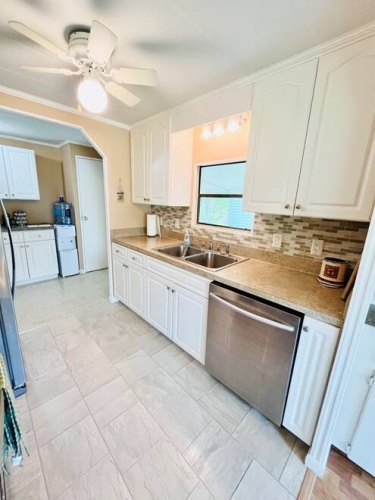 19396 Cedar Crest Ct, North Fort Myers, Florida 33903, 2 Bedrooms Bedrooms, ,2 BathroomsBathrooms,Mobile/manufactured,For Sale,Cedar Crest Ct,11361252