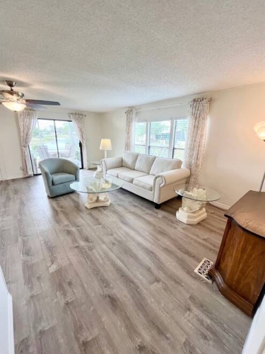 19243 Meadowbrook Ct., North Fort Myers, Florida 33903, 2 Bedrooms Bedrooms, ,2 BathroomsBathrooms,Mobile/manufactured,For Sale,Meadowbrook Ct.,11365752