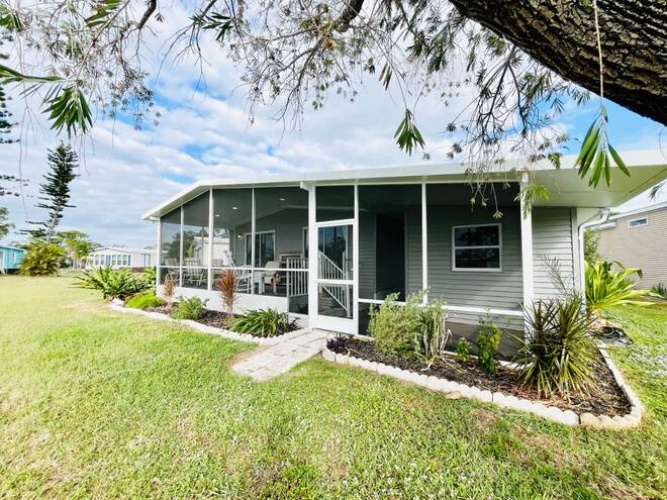 19243 Meadowbrook Ct., North Fort Myers, Florida 33903, 2 Bedrooms Bedrooms, ,2 BathroomsBathrooms,Mobile/manufactured,For Sale,Meadowbrook Ct.,11365752