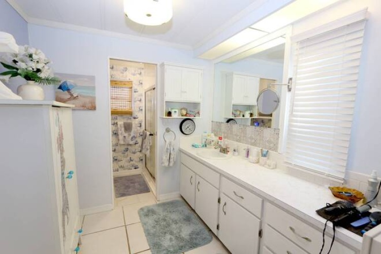 385 Sanibel St, Nokomis, Florida 34275, 2 Bedrooms Bedrooms, ,2 BathroomsBathrooms,Mobile/manufactured,For Sale,Sanibel St,11382466