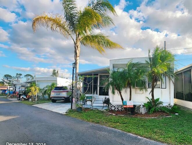 8705 S Tamiami Tr Lot 119, Sarasota, Florida 34238, 1 Bedroom Bedrooms, ,1 BathroomBathrooms,Mobile/manufactured,For Sale,S Tamiami Tr Lot 119,11391039