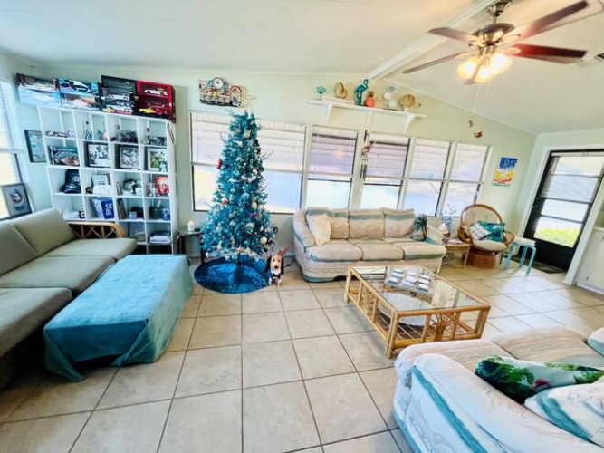 19296 Green Valley Ct., North Fort Myers, Florida 33903, 2 Bedrooms Bedrooms, ,2 BathroomsBathrooms,Mobile/manufactured,For Sale,Green Valley Ct.,11392278