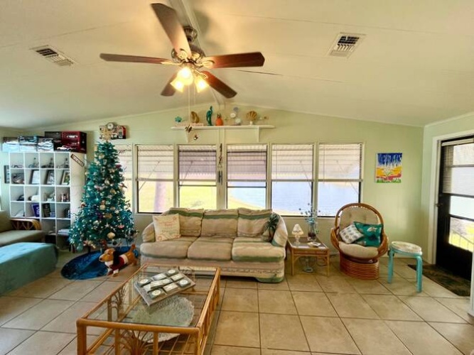 19296 Green Valley Ct., North Fort Myers, Florida 33903, 2 Bedrooms Bedrooms, ,2 BathroomsBathrooms,Mobile/manufactured,For Sale,Green Valley Ct.,11392278