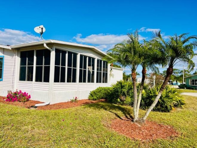 19883 Diamond Hill Ct., North Fort Myers, Florida 33903, 2 Bedrooms Bedrooms, ,2 BathroomsBathrooms,Mobile/manufactured,For Sale,Diamond Hill Ct.,11393610