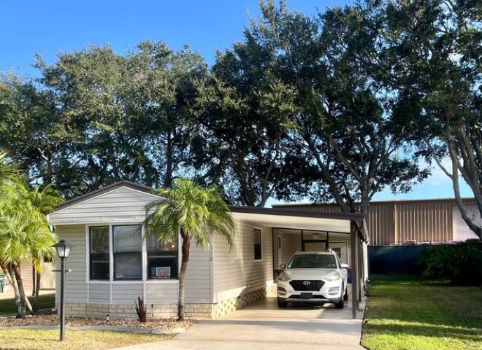 110 Town and Country Blvd, Sebring, Florida 33870, 2 Bedrooms Bedrooms, ,1 BathroomBathrooms,Mobile/manufactured,For Sale,Town and Country Blvd,11399500