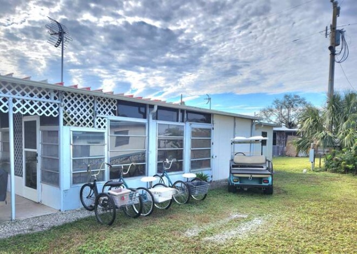 361 Hague, North Fort Myers, Florida 33903, 2 Bedrooms Bedrooms, ,2 BathroomsBathrooms,Mobile/manufactured,For Sale,Hague,11404682