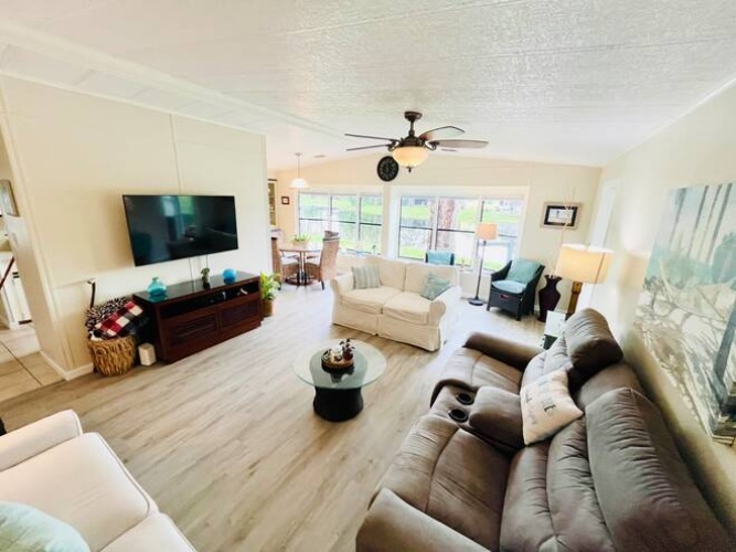 19348 Green Valley Ct., North Fort Myers, Florida 33903, 2 Bedrooms Bedrooms, ,2 BathroomsBathrooms,Mobile/manufactured,For Sale,Green Valley Ct.,11321488