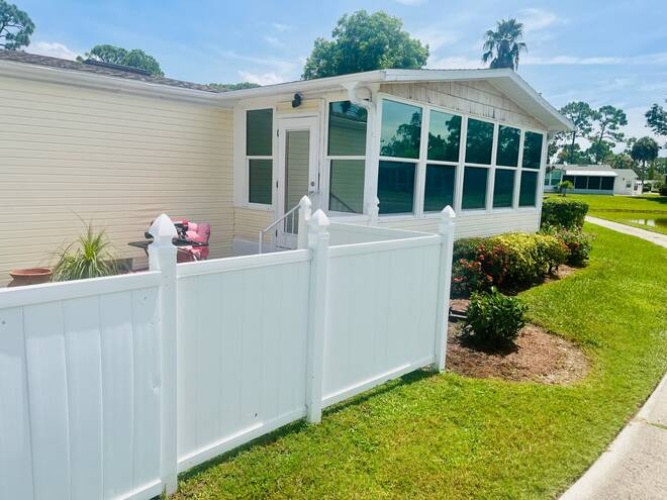 10839 Moss Creek Ct, North Fort Myers, Florida 33903, 2 Bedrooms Bedrooms, ,2 BathroomsBathrooms,Mobile/manufactured,For Sale,Moss Creek Ct,11328166