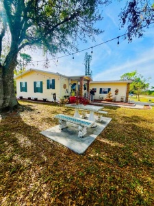 10561 Circle Pine Rd., North Fort Myers, Florida 33903, 2 Bedrooms Bedrooms, ,2 BathroomsBathrooms,Mobile/manufactured,For Sale,Circle Pine Rd.,11411722