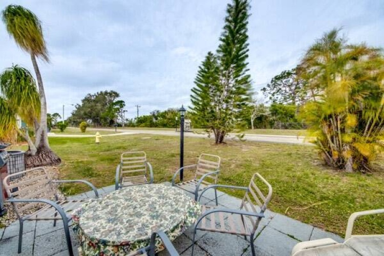 19871 Cypress Woods Ct., North Fort Myers, Florida 33903, 2 Bedrooms Bedrooms, ,2 BathroomsBathrooms,Mobile/manufactured,For Sale,Cypress Woods Ct.,11235075