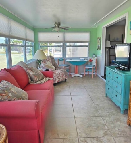 317 8th St, Nokomis, Florida 34275, 2 Bedrooms Bedrooms, ,2 BathroomsBathrooms,Mobile/manufactured,For Sale,8th St,11412131