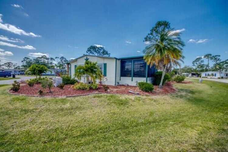 19749 Cypress Woods Ct, North Fort Myers, Florida 33903, 2 Bedrooms Bedrooms, ,2 BathroomsBathrooms,Mobile/manufactured,For Sale,Cypress Woods Ct,11274548