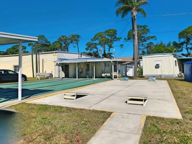 8705 S Tamiami Tr, 2nd St. lot 43, Sarasota, Florida 34238, 1 Bedroom Bedrooms, ,1 BathroomBathrooms,Mobile/manufactured,For Sale,S Tamiami Tr, 2nd St. lot 43,11348134