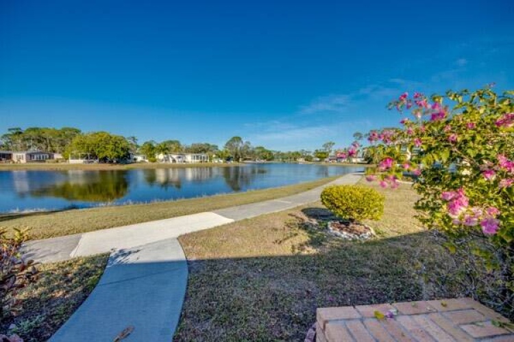 19474 Tarpon Woods t., North Fort Myers, Florida 33903, 2 Bedrooms Bedrooms, ,2 BathroomsBathrooms,Mobile/manufactured,For Sale,Tarpon Woods t.,11418329