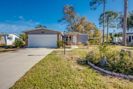 19414 Sun Air Ct., North Fort Myers, Florida 33903, 2 Bedrooms Bedrooms, ,2 BathroomsBathrooms,Mobile/manufactured,For Sale,Sun Air Ct.,11418348