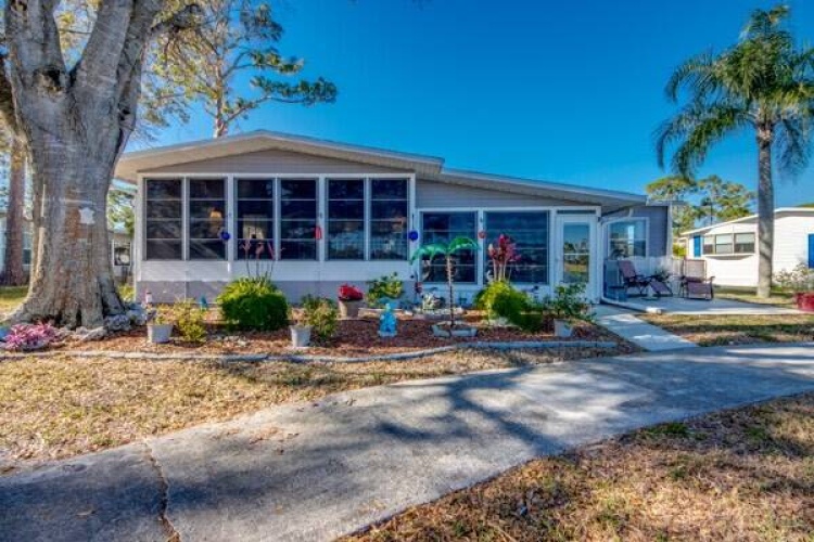 19414 Sun Air Ct., North Fort Myers, Florida 33903, 2 Bedrooms Bedrooms, ,2 BathroomsBathrooms,Mobile/manufactured,For Sale,Sun Air Ct.,11418348