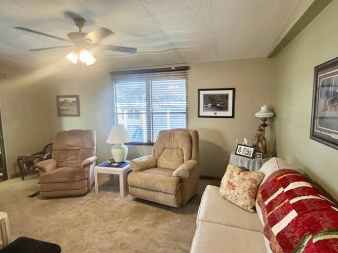 104 Town and Country Blvd, Sebring, Florida 33870, 2 Bedrooms Bedrooms, ,2 BathroomsBathrooms,Mobile/manufactured,For Sale,Town and Country Blvd,11419490