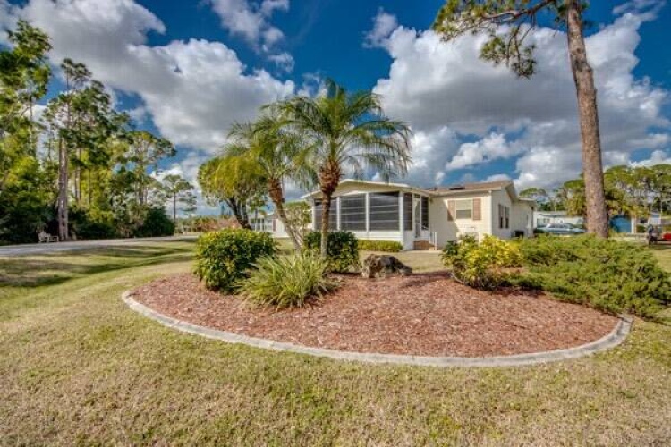 19443 Rolling Hills Ct., North Fort Myers, Florida 33903, 2 Bedrooms Bedrooms, ,2 BathroomsBathrooms,Mobile/manufactured,For Sale,Rolling Hills Ct.,11419568