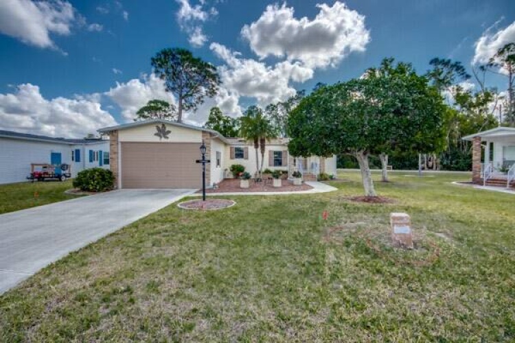 19443 Rolling Hills Ct., North Fort Myers, Florida 33903, 2 Bedrooms Bedrooms, ,2 BathroomsBathrooms,Mobile/manufactured,For Sale,Rolling Hills Ct.,11419568