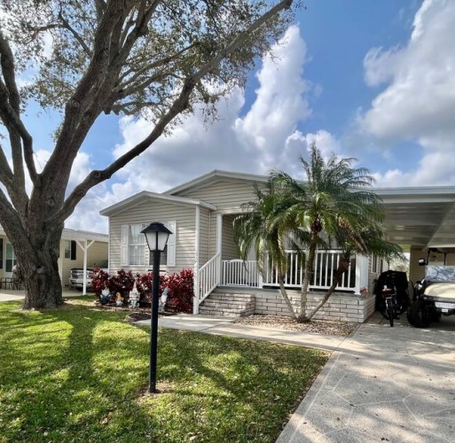 516 Town and Country Blvd, Sebring, Florida 33870, 3 Bedrooms Bedrooms, ,2 BathroomsBathrooms,Mobile/manufactured,For Sale,Town and Country Blvd,11433491