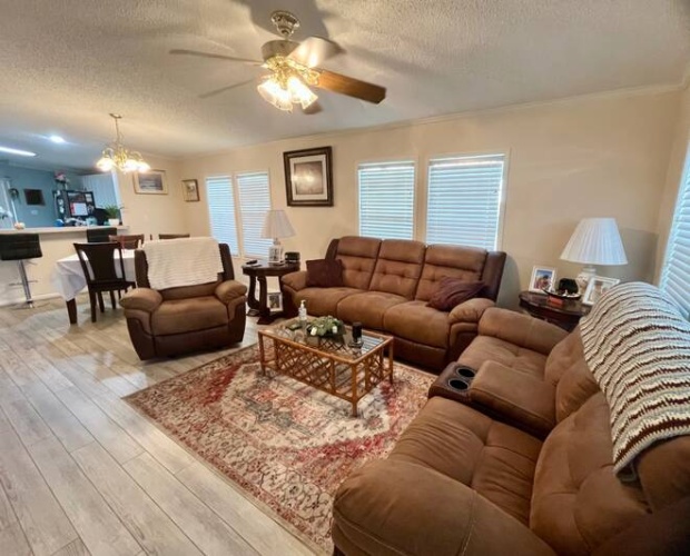 516 Town and Country Blvd, Sebring, Florida 33870, 3 Bedrooms Bedrooms, ,2 BathroomsBathrooms,Mobile/manufactured,For Sale,Town and Country Blvd,11433491