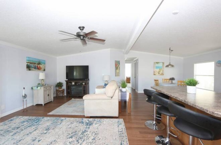 5522 Yarmouth Ln, Sarasota, Florida 34233, 2 Bedrooms Bedrooms, ,2 BathroomsBathrooms,Mobile/manufactured,For Sale,Yarmouth Ln,11433641