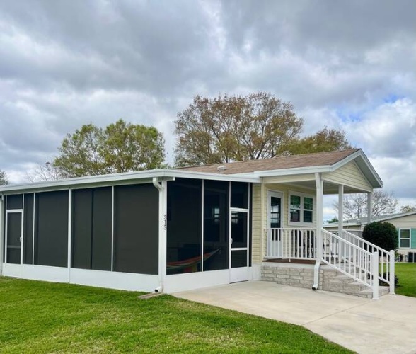 315 Town and Country Blvd, Sebring, Florida 33870, 1 Bedroom Bedrooms, ,1 BathroomBathrooms,Mobile/manufactured,For Sale,Town and Country Blvd,11437202