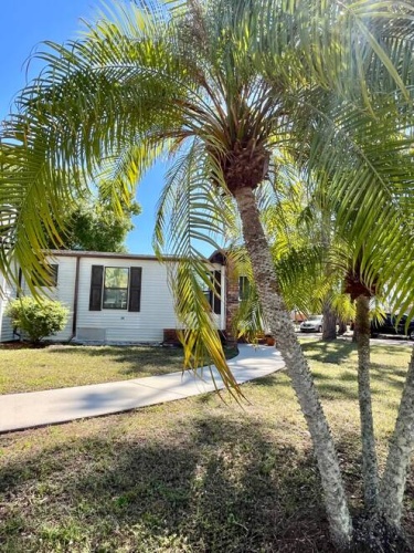 19482 SunAir Ct., North Fort Myers, Florida 33903, 2 Bedrooms Bedrooms, ,2 BathroomsBathrooms,Mobile/manufactured,For Sale,SunAir Ct.,11442321