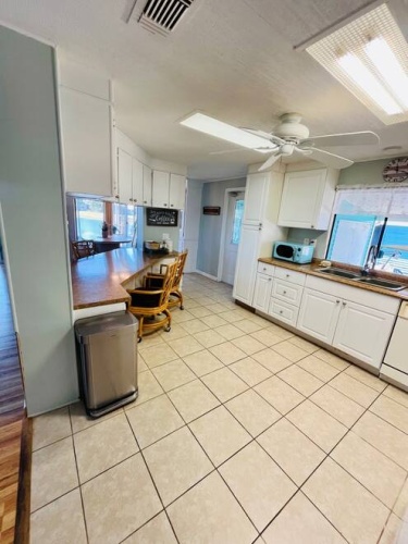 19263 Meadowbrook ct, North Fort Myers, Florida 33903, 2 Bedrooms Bedrooms, ,2 BathroomsBathrooms,Mobile/manufactured,For Sale,Meadowbrook ct,11449273