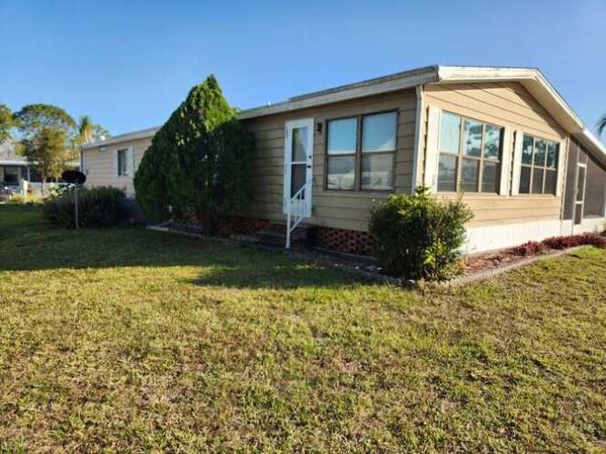 19265 CEDERCREST CT., NORTH FORT MYERS, Florida 33903, 2 Bedrooms Bedrooms, ,2 BathroomsBathrooms,Mobile/manufactured,For Sale,CEDERCREST CT.,11471577