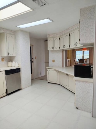19265 CEDERCREST CT., NORTH FORT MYERS, Florida 33903, 2 Bedrooms Bedrooms, ,2 BathroomsBathrooms,Mobile/manufactured,For Sale,CEDERCREST CT.,11471577