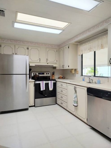 19265 CEDERCREST CT., NORTH FORT MYERS, Florida 33903, 2 Bedrooms Bedrooms, ,2 BathroomsBathrooms,Mobile/manufactured,For Sale,CEDERCREST CT.,11471577