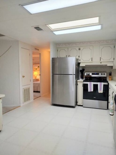 19265 CEDERCREST CT., NORTH FORT MYERS, Florida 33903, 2 Bedrooms Bedrooms, ,2 BathroomsBathrooms,Mobile/manufactured,For Sale,CEDERCREST CT.,11471577