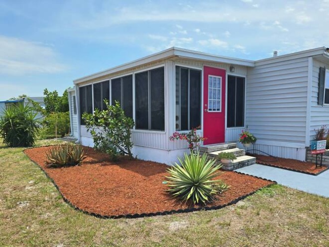 744 Jacaranda Circle, Venice, Florida 34285, 2 Bedrooms Bedrooms, ,2 BathroomsBathrooms,Mobile/manufactured,For Sale,Jacaranda Circle,11491304