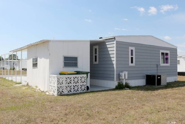 3134 Joline Dr, Sarasota, Florida 34239, 2 Bedrooms Bedrooms, ,2 BathroomsBathrooms,Mobile/manufactured,For Sale,Joline Dr,11492154