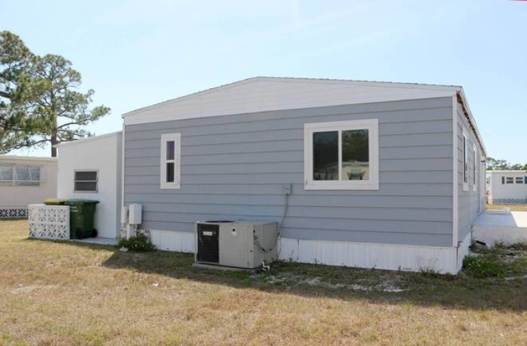 3134 Joline Dr, Sarasota, Florida 34239, 2 Bedrooms Bedrooms, ,2 BathroomsBathrooms,Mobile/manufactured,For Sale,Joline Dr,11492154