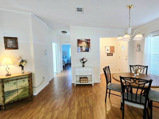 279 Lake Dr, Nokomis, Florida 34275, 2 Bedrooms Bedrooms, ,2 BathroomsBathrooms,Mobile/manufactured,For Sale,Lake Dr,11497319