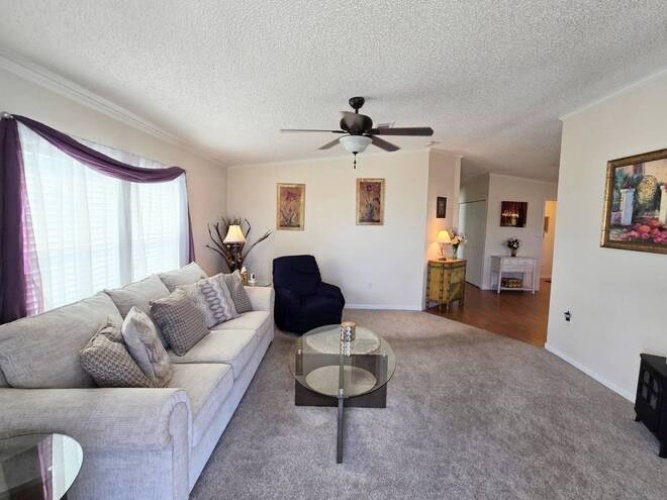 279 Lake Dr, Nokomis, Florida 34275, 2 Bedrooms Bedrooms, ,2 BathroomsBathrooms,Mobile/manufactured,For Sale,Lake Dr,11497319