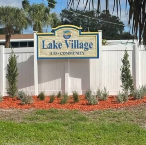 279 Lake Dr, Nokomis, Florida 34275, 2 Bedrooms Bedrooms, ,2 BathroomsBathrooms,Mobile/manufactured,For Sale,Lake Dr,11497319