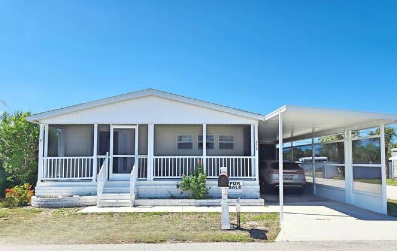 279 Lake Dr, Nokomis, Florida 34275, 2 Bedrooms Bedrooms, ,2 BathroomsBathrooms,Mobile/manufactured,For Sale,Lake Dr,11497319