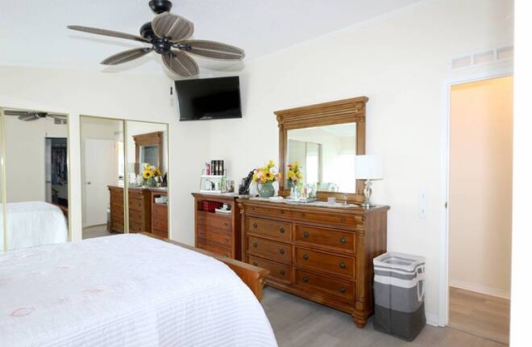 5549 Tewkesbury Pl, Sarasota, Florida 34241, 2 Bedrooms Bedrooms, ,2 BathroomsBathrooms,Mobile/manufactured,For Sale,Tewkesbury Pl,11498038