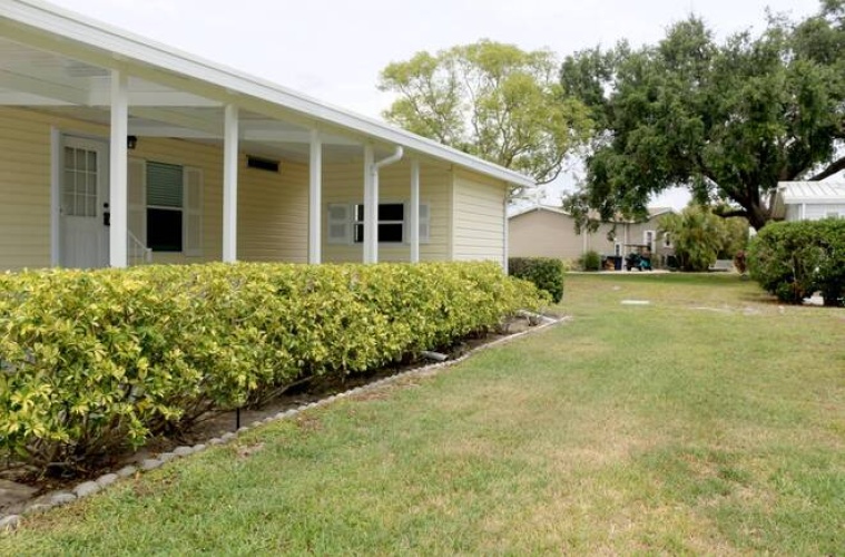 5549 Tewkesbury Pl, Sarasota, Florida 34241, 2 Bedrooms Bedrooms, ,2 BathroomsBathrooms,Mobile/manufactured,For Sale,Tewkesbury Pl,11498038