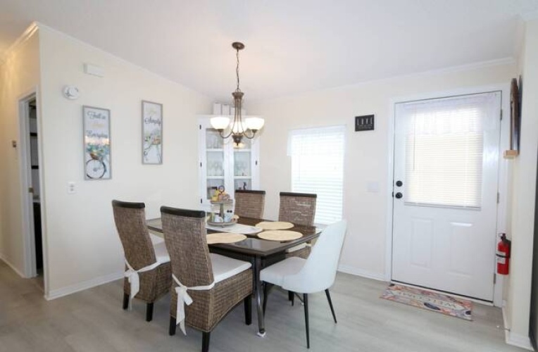 5549 Tewkesbury Pl, Sarasota, Florida 34241, 2 Bedrooms Bedrooms, ,2 BathroomsBathrooms,Mobile/manufactured,For Sale,Tewkesbury Pl,11498038