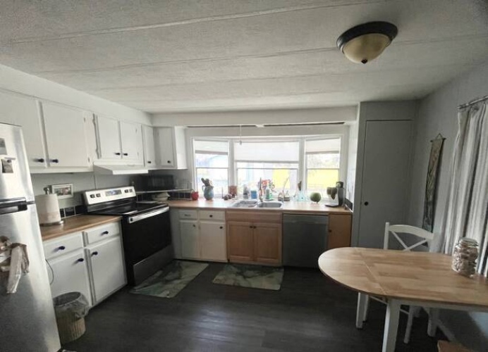 981 Ulmer Road, Frostproof, Florida 33843, 2 Bedrooms Bedrooms, ,1 BathroomBathrooms,Mobile/manufactured,For Sale,Ulmer Road,11498758
