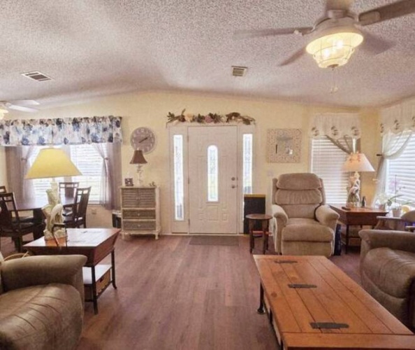 283 Lake Dr, Nokmis, Florida 34275, 3 Bedrooms Bedrooms, ,2 BathroomsBathrooms,Mobile/manufactured,For Sale,Lake Dr,11504355